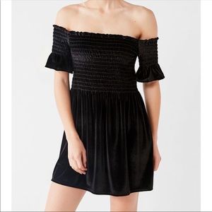 UO - XS Black Velvet Off Shoulder Babydoll Dress